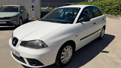 Usado Seat Ibiza Reference 80 CV (58 kW) 2008 Blanco Berlina