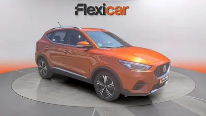 Usado MG ZS Comfort 106 CV (77 kW) 2022 Naranja Berlina