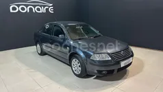 Gris Usado 2003 VW Passat Comfortline Berlina | 5500 € (Caro)