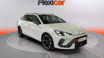 Usado Cupra Leon 150 CV (110 kW) 2025 Blanco Familiar