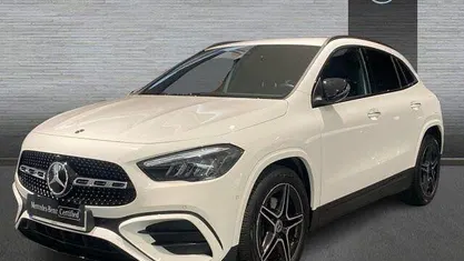 Usado Mercedes GLA200 AMG line 163 CV (119 kW) 2025 SUV