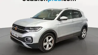 Usado VW T-Cross Sportline 110 CV (80 kW) 2023 Gris plata SUV