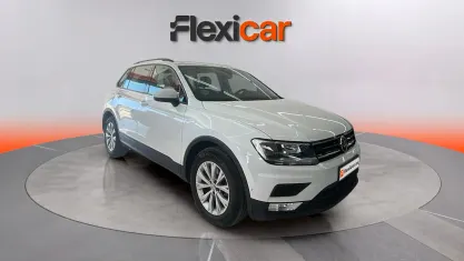 Usado VW Tiguan Edition 125 CV (91 kW) 2017 Blanco SUV