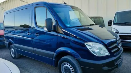 Usado Mercedes Sprinter 150 CV (110 kW) 2011 Azul Van