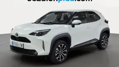 Usado Toyota Yaris Hybrid Active 116 CV (85 kW) 2021 Blanco SUV