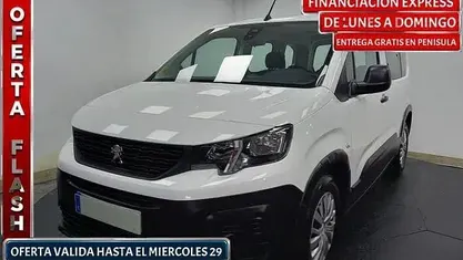 Begagnad Peugeot Rifter Access 101 HK (74 kW) 2020 Vit Minibuss