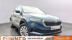 Verde Usado 2023 Skoda Karoq Ambition SUV | 21.990 € (Precio justo)