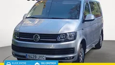 Gris Usado 2017 VW Caravelle Trendline Monovolumen | 27.099 € (Buen precio)