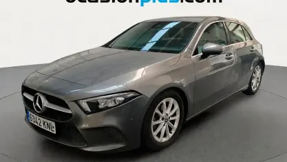 Usado Mercedes A200 163 CV (119 kW) 2018 Gris plata Utilitario