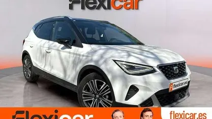 Usado Seat Arona FR 110 CV (80 kW) 2022 SUV