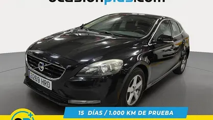 Negro Usado 2013 Volvo V40 Momentum Berlina | 8990 € (Precio justo)