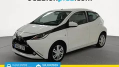 Blanco Usado 2015 Toyota Aygo Business Edition Utilitario | 8990 € (Precio justo)