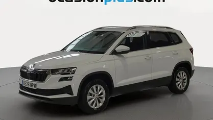 Usado Skoda Karoq Selection 116 CV (85 kW) 2024 Blanco SUV