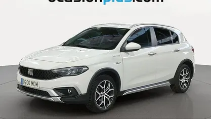 Usado Fiat Tipo Cross 131 CV (96 kW) 2023 Blanco SUV