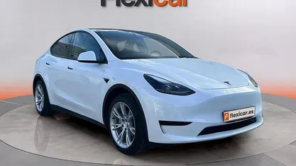 Blanco Usado 2023 Tesla Model Y RWD SUV | 27.590 € (Super precio)