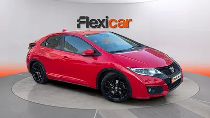 Usado Honda Civic Comfort 120 CV (88 kW) 2017 Rojo Berlina