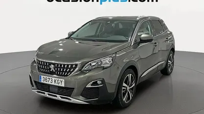 Usado Peugeot 3008 Allure 131 CV (96 kW) 2018 Gris SUV