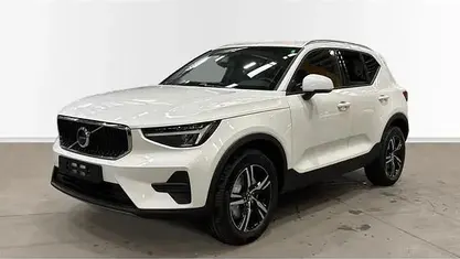 Begagnad Volvo XC40 Core 163 HK (119 kW) 2025 SUV