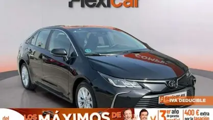 Usado Toyota Corolla 125 CV (91 kW) 2023 Negro Berlina