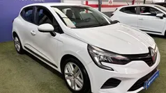 Blanco Usado 2021 Renault Clio V Intens Utilitario | 13.450 € (Precio justo)