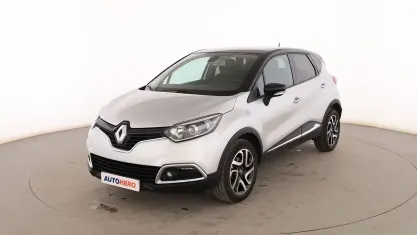 Usado Renault Captur Zen 120 CV (88 kW) 2017 Gris SUV