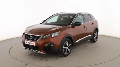 Usado Peugeot 3008 GT-line 130 CV (95 kW) 2019 Dorado SUV