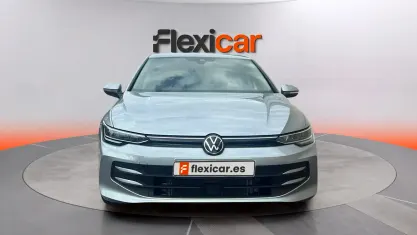 Usado VW Golf VIII 116 HP (85 kW) 2025 Cinzento Sedan