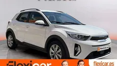 Blanco Usado 2022 Kia Stonic SUV | 16.270 € (Precio justo)