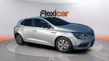 Usado Renault Mégane IV LIMITED 140 CV (102 kW) 2020 Berlina