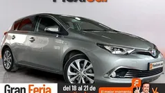 Usado 2017 Toyota Auris Hybrid Berlina | 14.790 € (Precio justo)