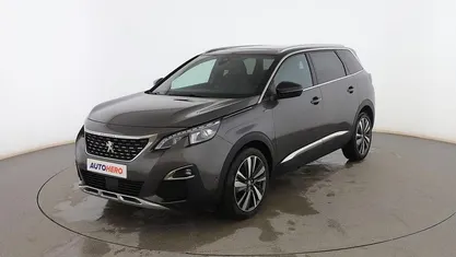 Usado Peugeot 5008 GT 131 CV (96 kW) 2019 Gris SUV