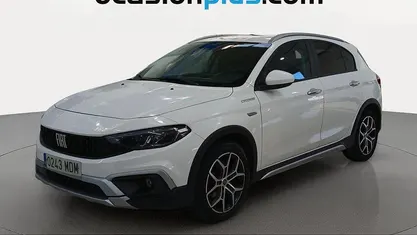 Usado Fiat Tipo Cross 131 CV (96 kW) 2023 Blanco Utilitario