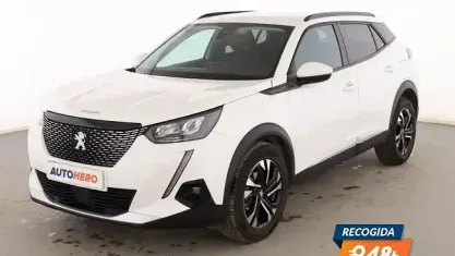 Usado Peugeot 2008 Allure 110 CV (80 kW) 2021 Blanco SUV