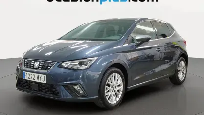 Usado Seat Ibiza XCELLENCE 116 CV (85 kW) 2025 Gris Utilitario