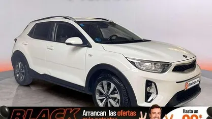 Usado Kia Stonic 101 CV (74 kW) 2021 Blanco SUV