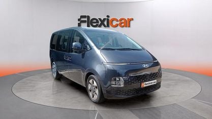 Usado Hyundai Staria 177 CV (130 kW) 2023 Negro Monovolumen