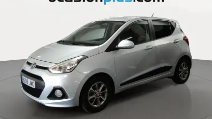 Usado Hyundai i10 GO! 87 CV (63 kW) 2016 Gris plata Utilitario