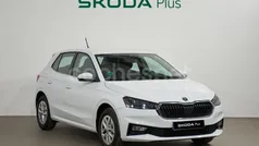 Blanco Usado 2023 Skoda Fabia Ambition Utilitario | 15.900 € (Precio justo)
