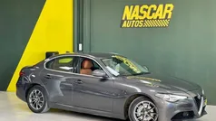 Gris Usado 2019 Alfa Romeo Giulia Super Berlina | 19.500 € (Precio justo)
