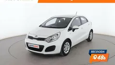 Blanco Usado 2014 Kia Rio Berlina | 8499 € (Precio justo)