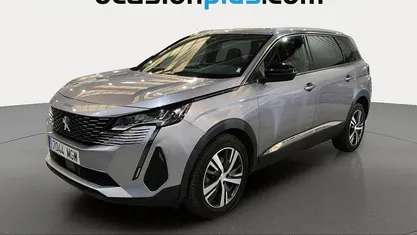 Usado Peugeot 5008 Allure 131 CV (96 kW) 2023 Monovolumen