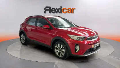 Usado Kia Stonic 101 HP (74 kW) 2021 Vermelho SUV