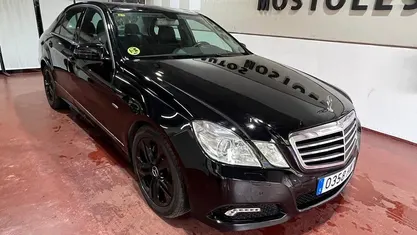 Usado Mercedes E250 Avantgarde 204 CV (150 kW) 2009 Negro Berlina