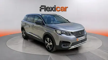 Usado Peugeot 5008 Active 131 CV (96 kW) 2020 Gris SUV