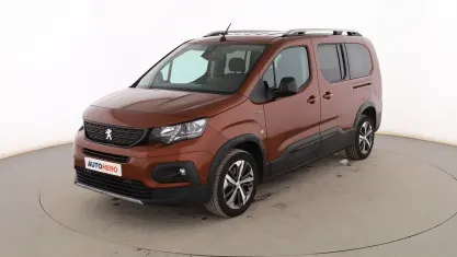 Usado Peugeot Rifter Allure 131 CV (96 kW) 2019 Naranja Monovolumen