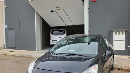 Usado Peugeot 207 Sport 90 CV (66 kW) 2010 Negro Familiar