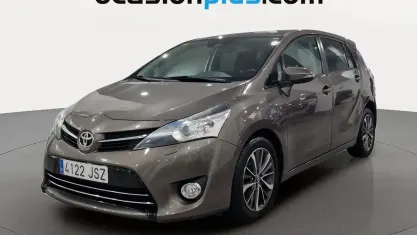 Usado Toyota Verso Advance 112 CV (82 kW) 2016 Marrón Monovolumen