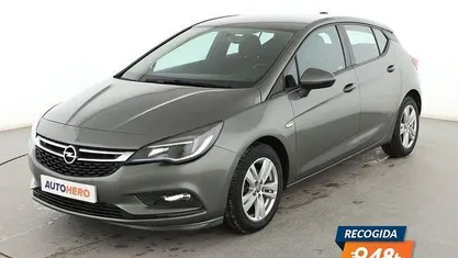 Usado Opel Astra Excellence 125 CV (91 kW) 2017 Gris Berlina