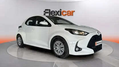 Usado Toyota Yaris Edition 125 CV (91 kW) 2023 Blanco Utilitario