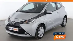 Gris Usado 2015 Toyota Aygo X-play Utilitario | 7999 € (Buen precio)